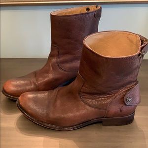 FRYE 9.5 Melissa Short Button Zip Snap Ankle Boot